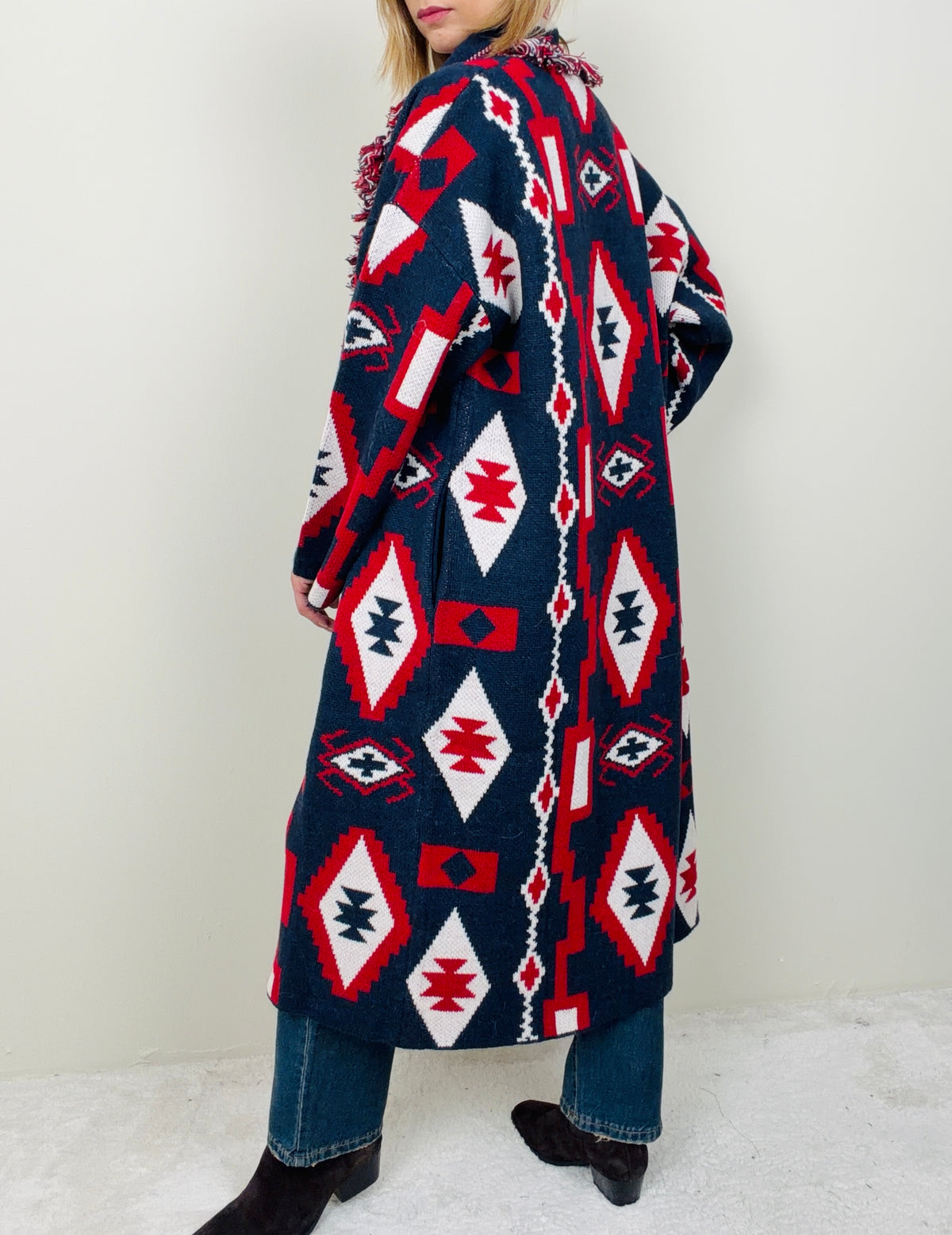 Cardigan geometrico lungo