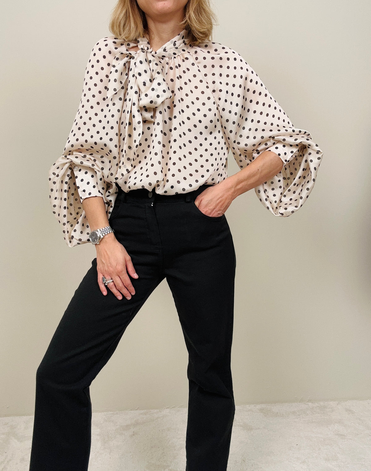 Camicia a pois con fiocco (più colori)