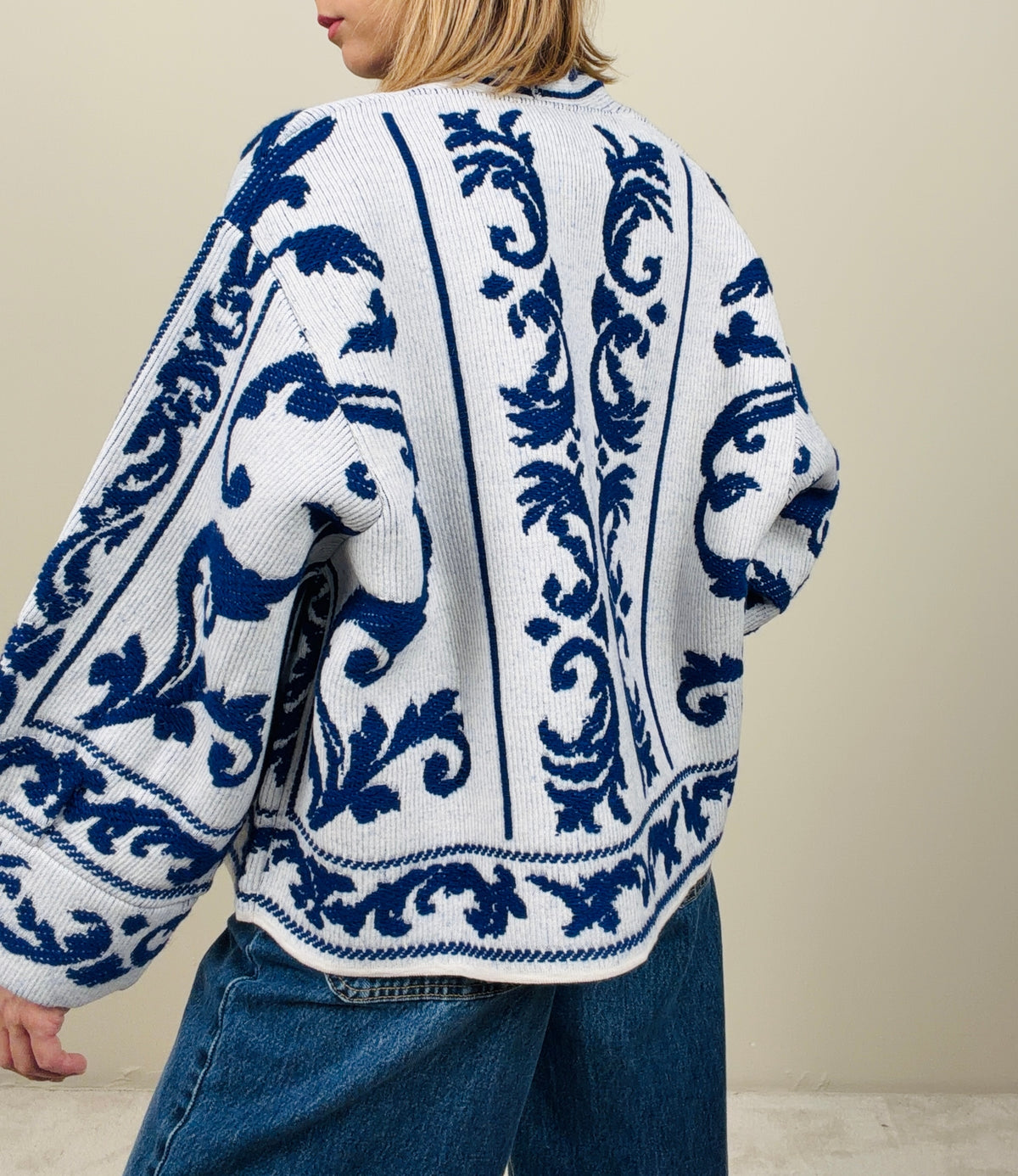 Cardigan bianco-bluette