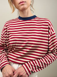T-shirt over a righe