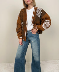 Cardigan fantasia con bottoni