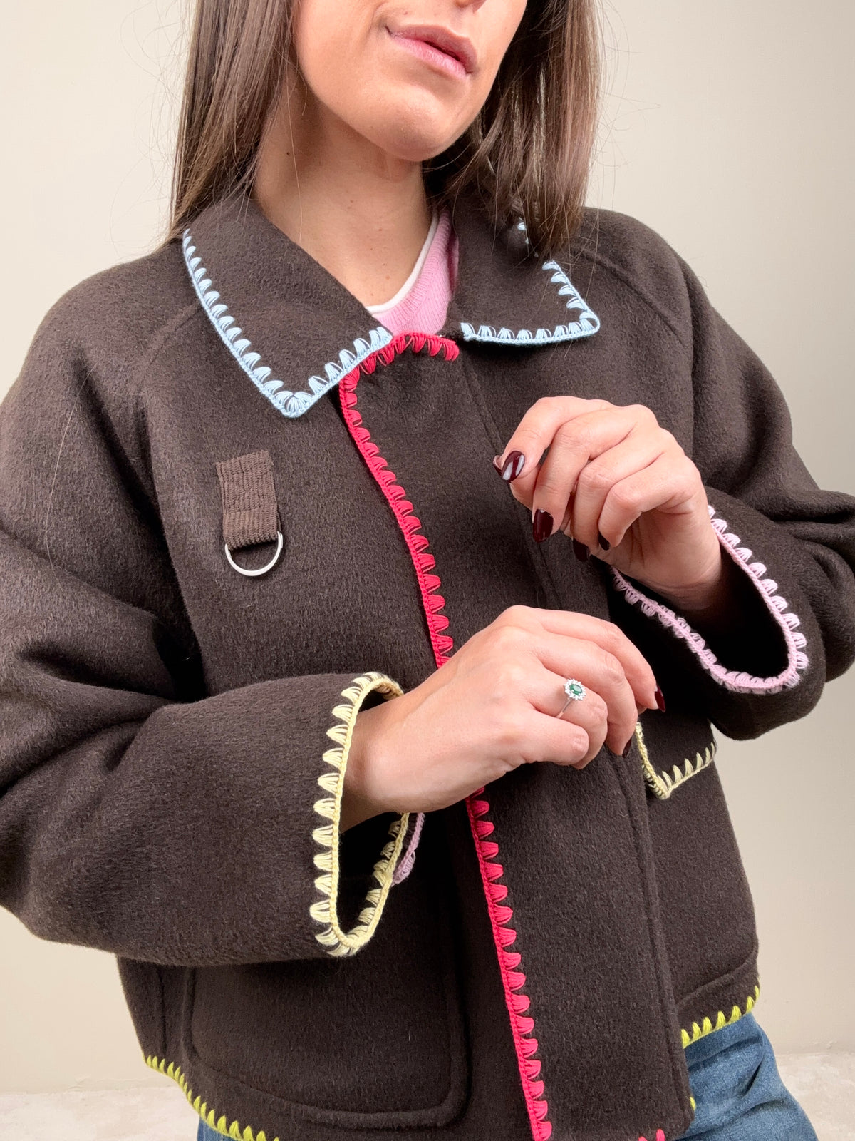 Cappotto corto con impunture