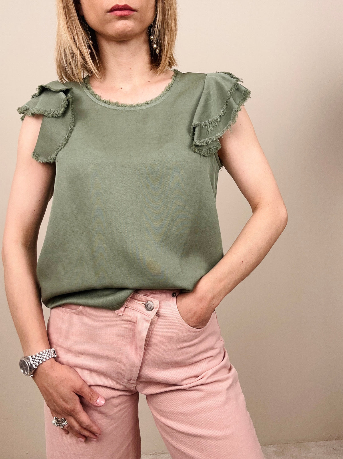Blusa con manica sfrangiata (più colori)