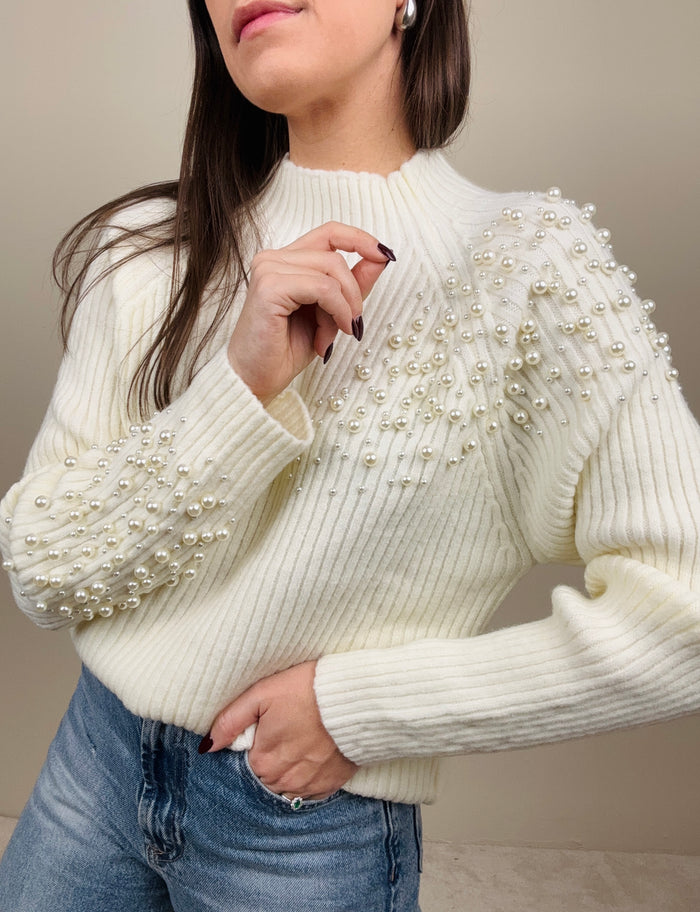 Maglioncino bianco con perle