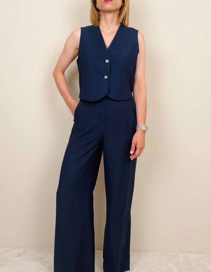 Completo blu con gilet