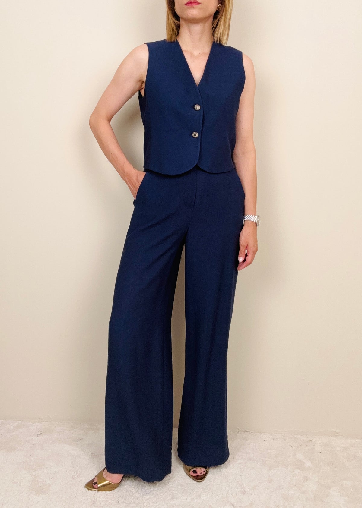 Completo blu con gilet