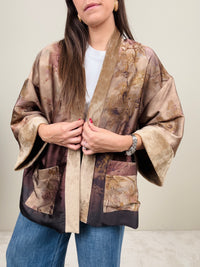 Kimono sui toni della terra