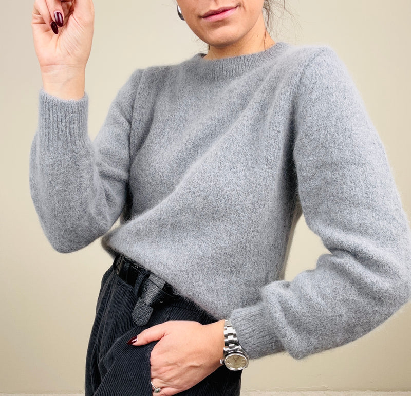 Maglione in angora grigio
