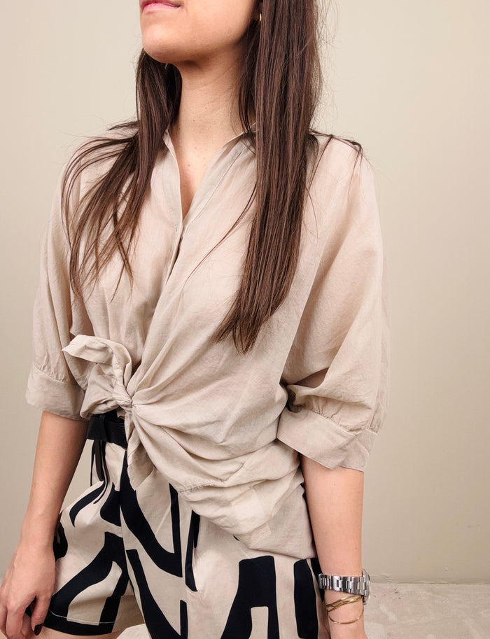 Camicia in mussola sabbia