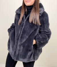 Eco pelliccia grigio fumo