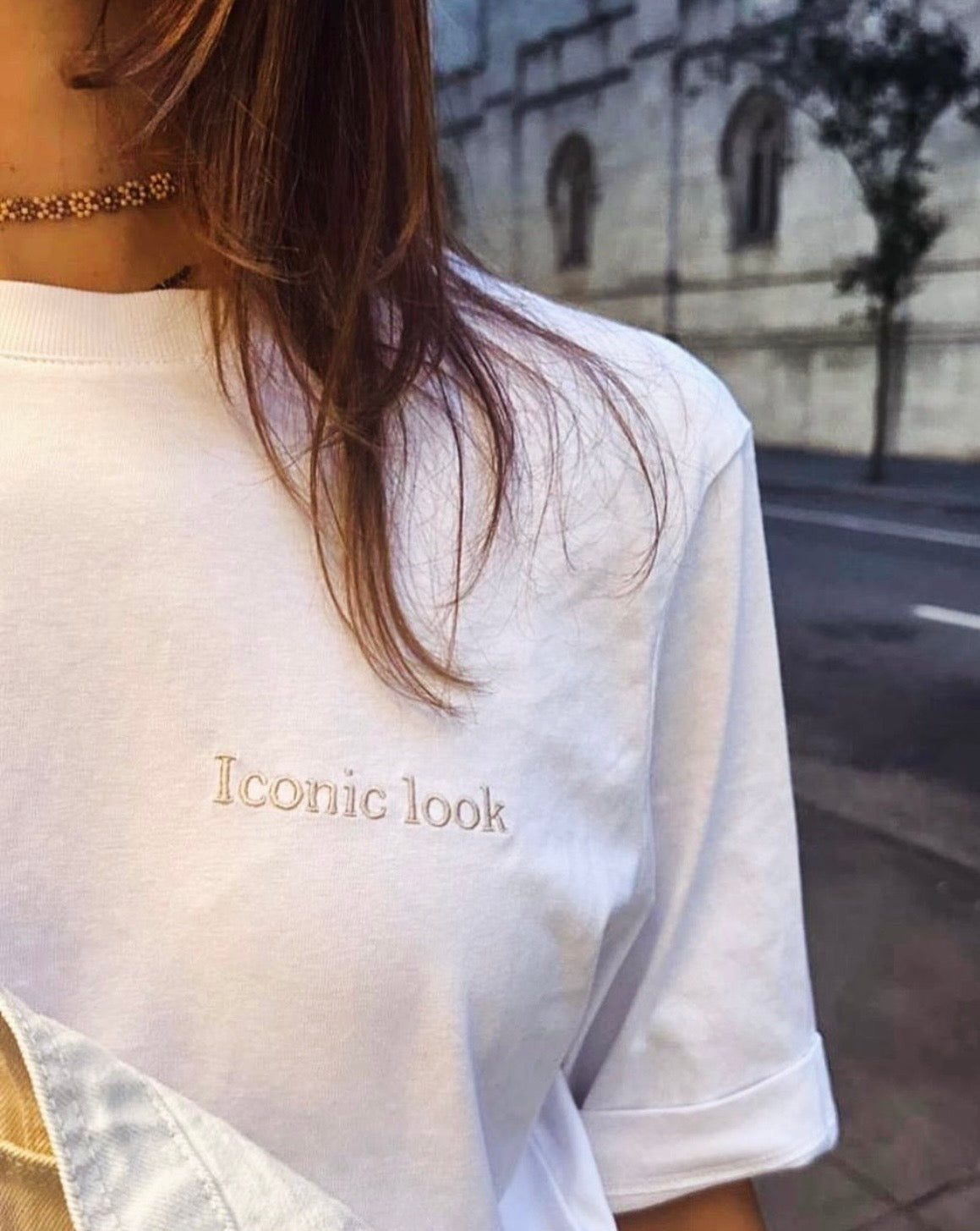 T-shirt Iconic look (più colori)