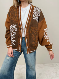 Cardigan fantasia con bottoni