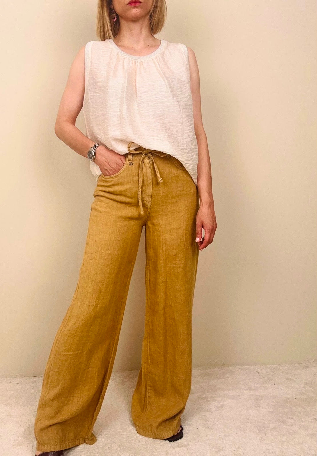 Pantalone in lino color senape