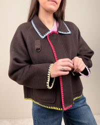 Cappotto corto con impunture
