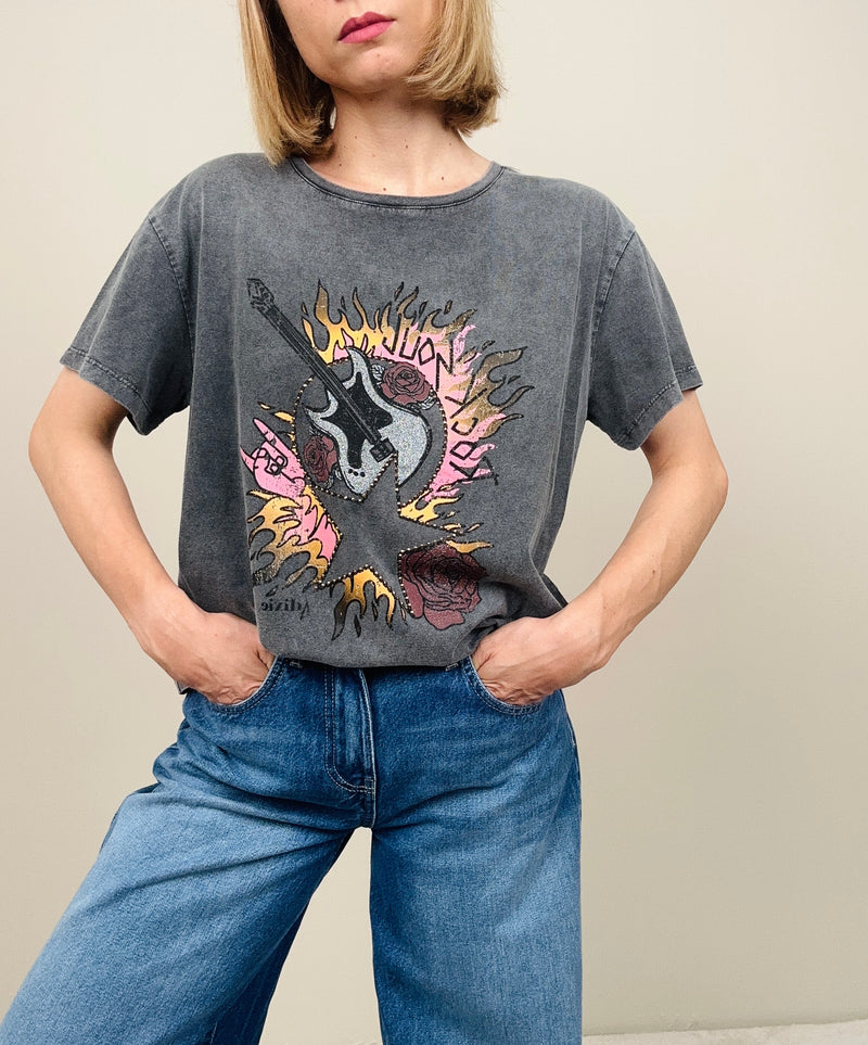 T-shirt grigia con stampa