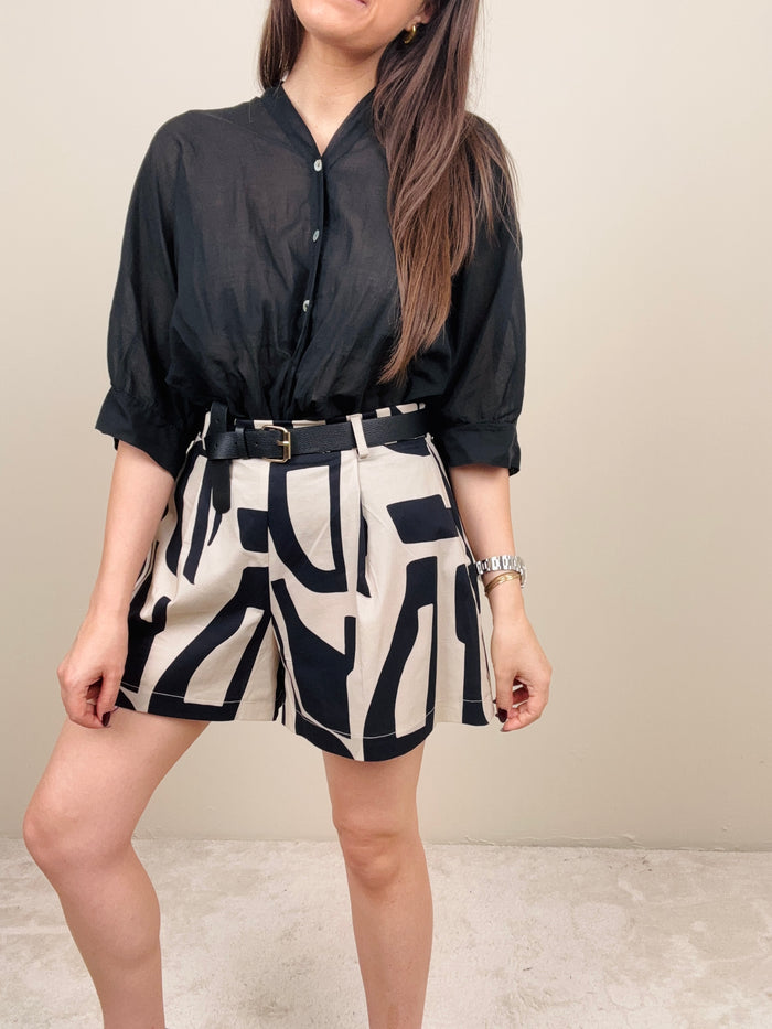 Short in fantasia geometrica