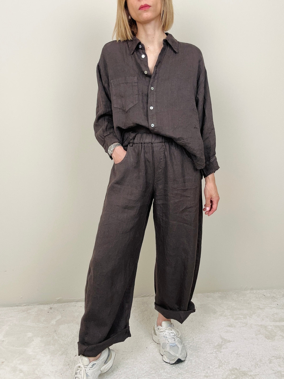 Pantalone in lino marrone modello ballon
