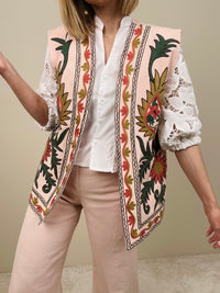 Gilet rosa ricamato