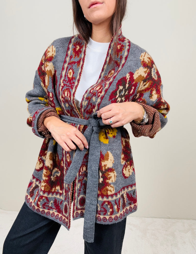 Cardigan grey