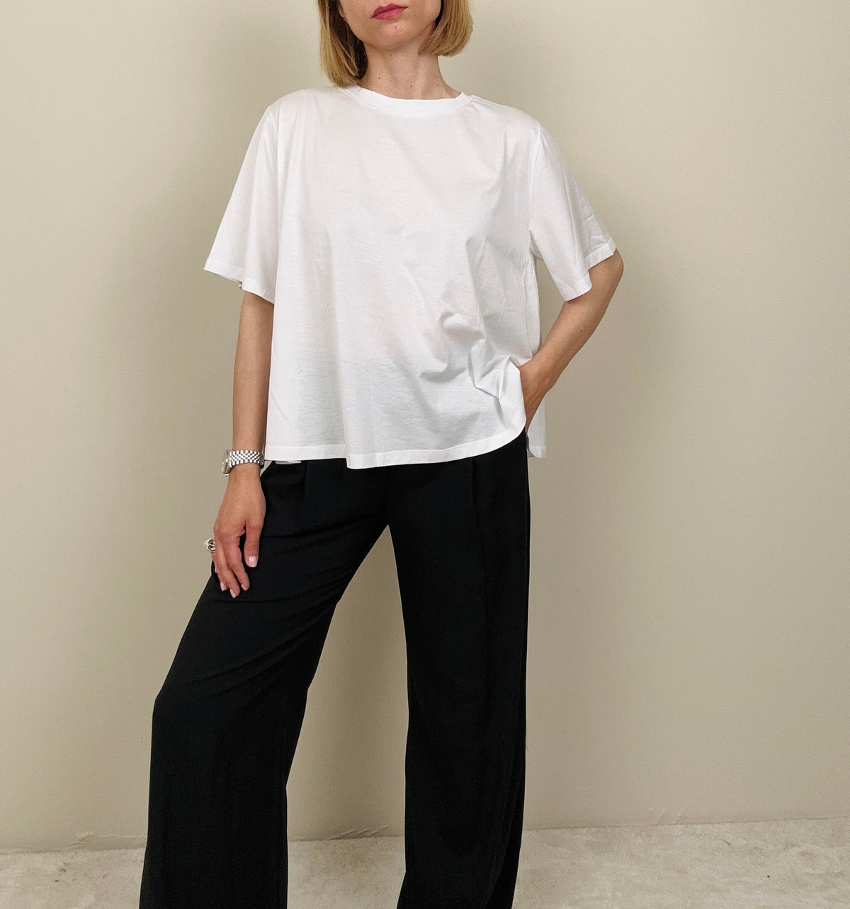 Pantalone nero scivolato