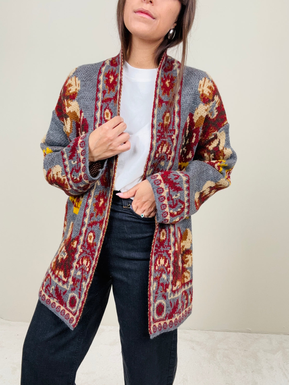 Cardigan grey