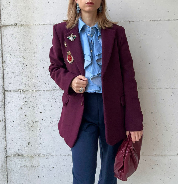 Giacca burgundy con patch&spille