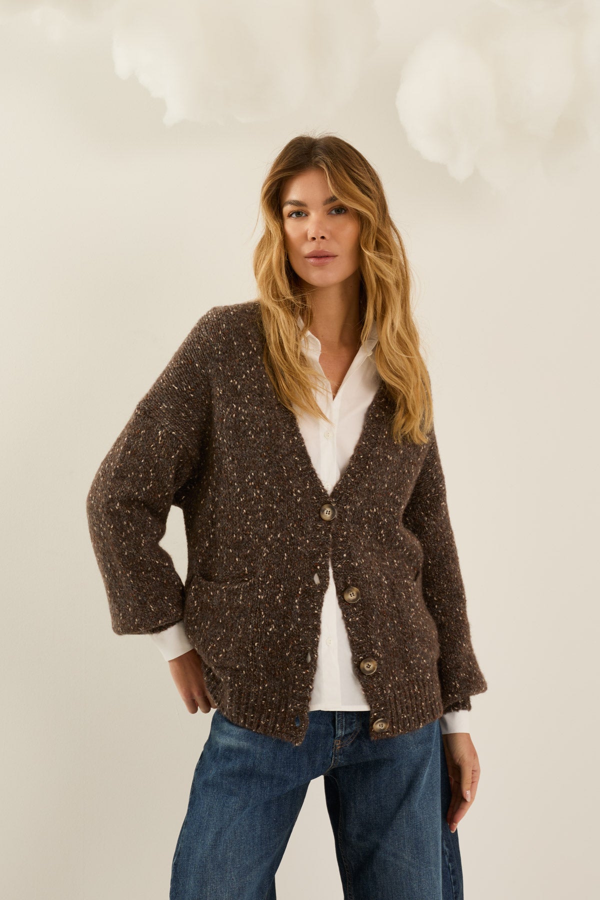 Cardigan over mélange marrone