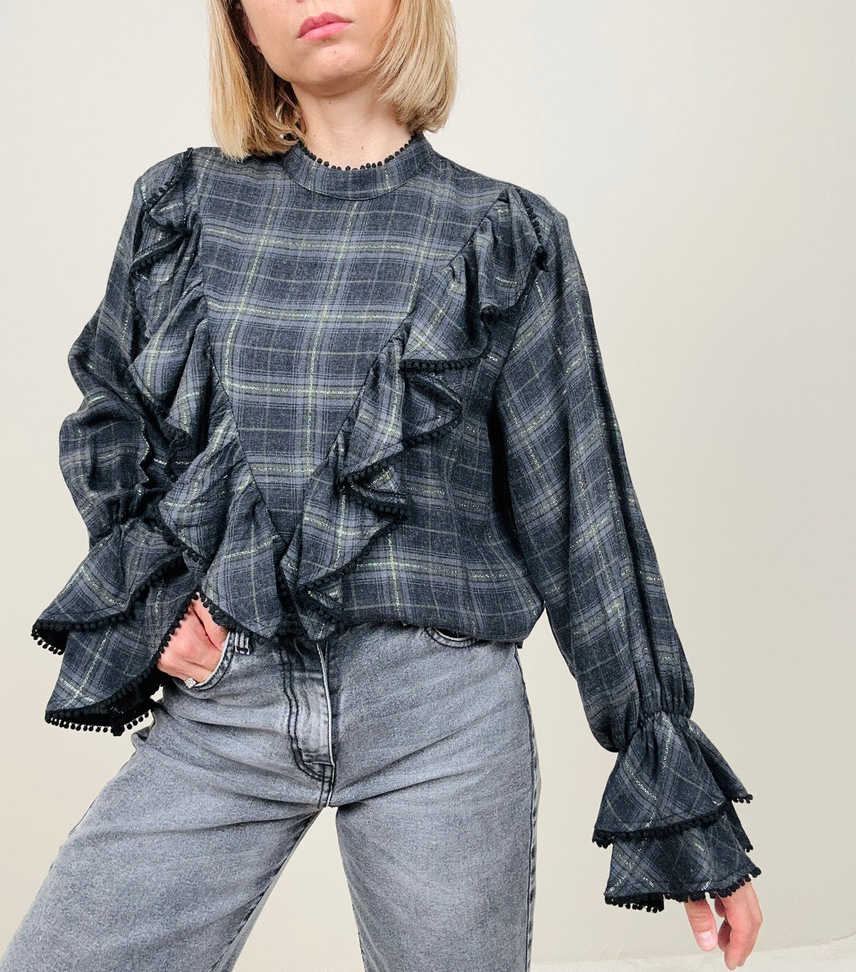 Camicia a quadri con voilant