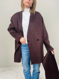 Cappotto cioccolato con sciarpa