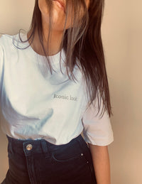 T-shirt Iconic look (più colori)