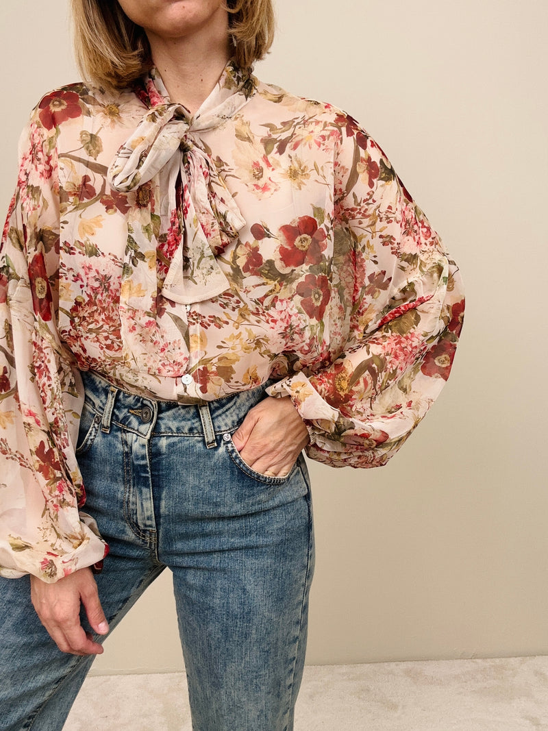 Camicia con fiocco crema