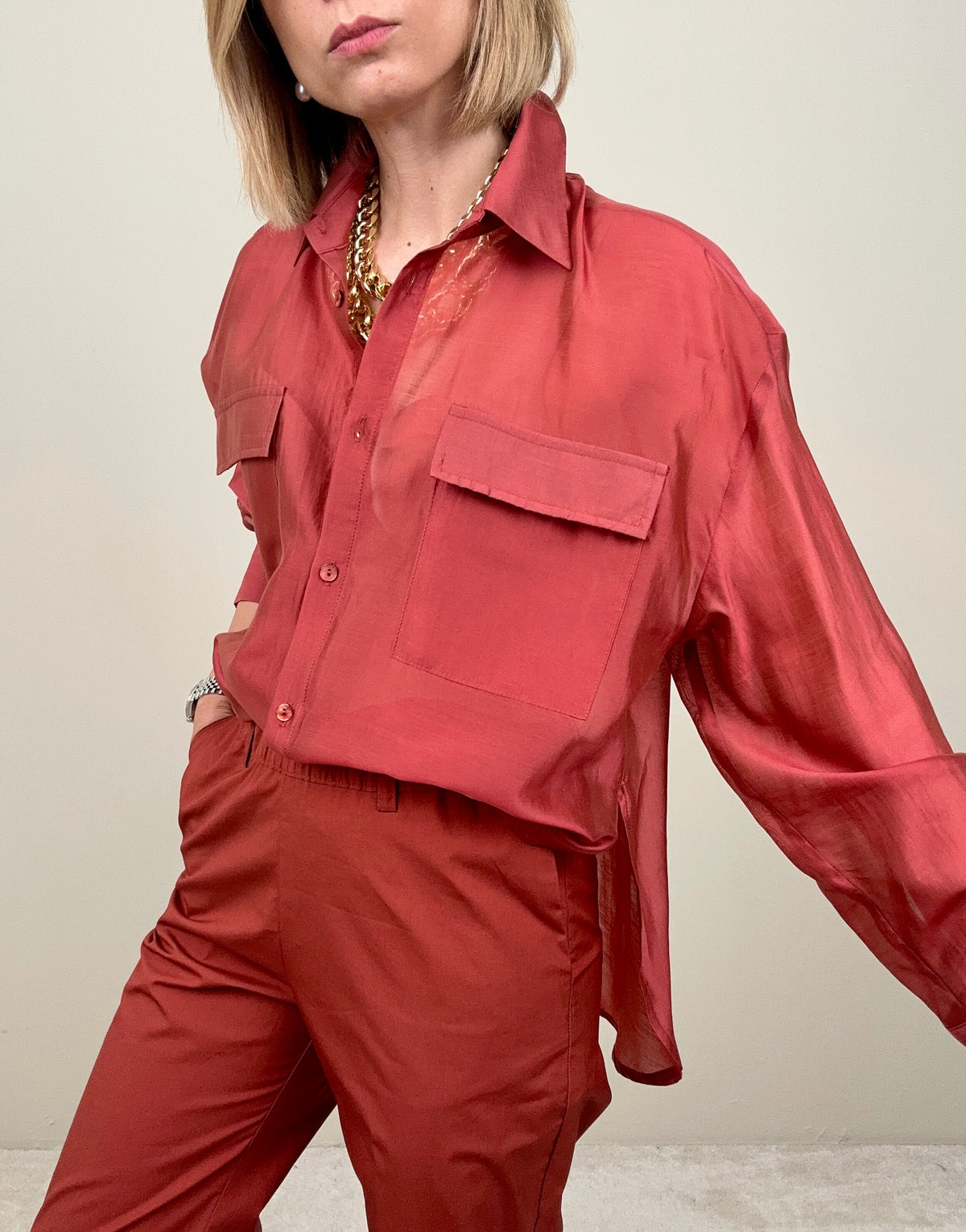 Camicia ruggine con tasconi