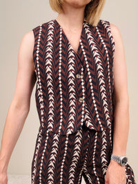 Gilet in fantasia geometrica cacao