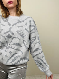 Maglione perla con ricami