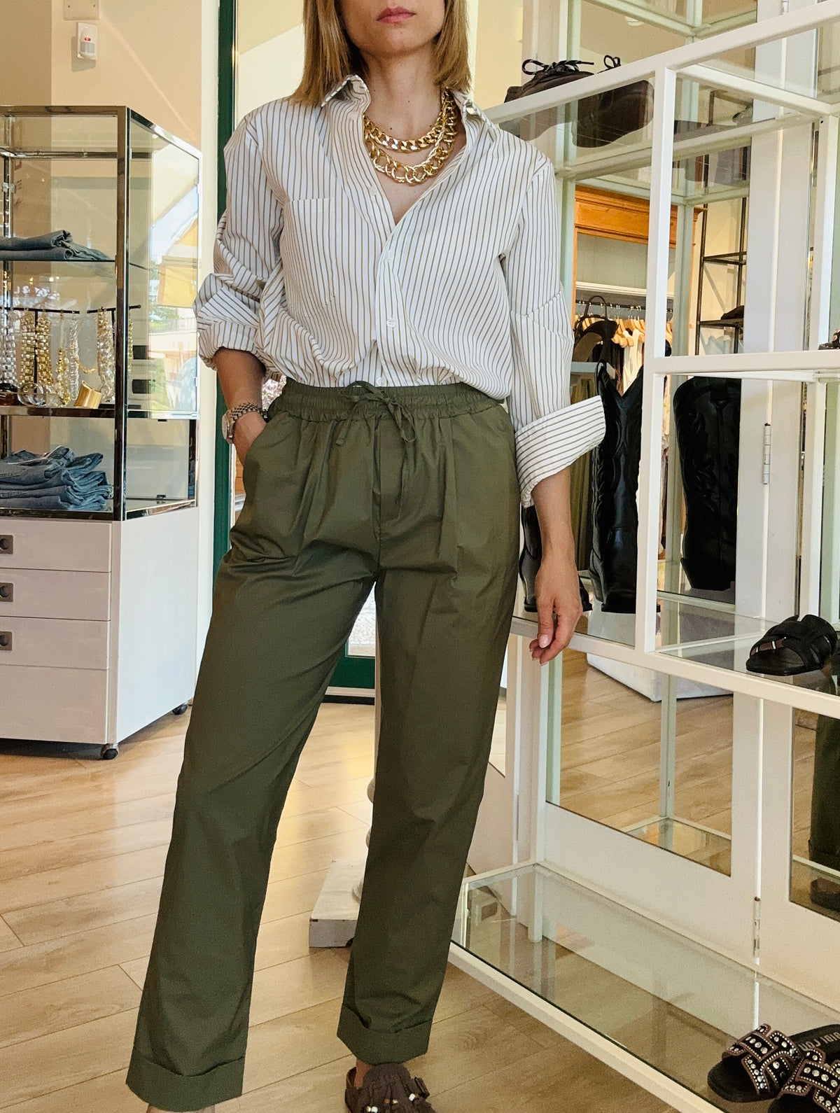 Pantalone in cotone con elastico in vita (più colori)
