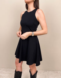 Abitino smanicato nero