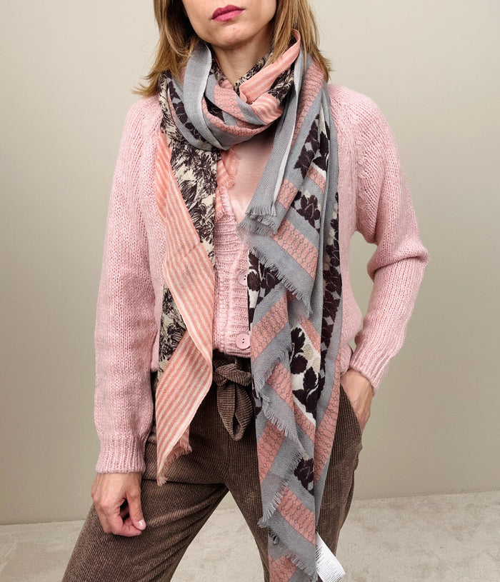 Sciarpa fantasia grigio-rosa