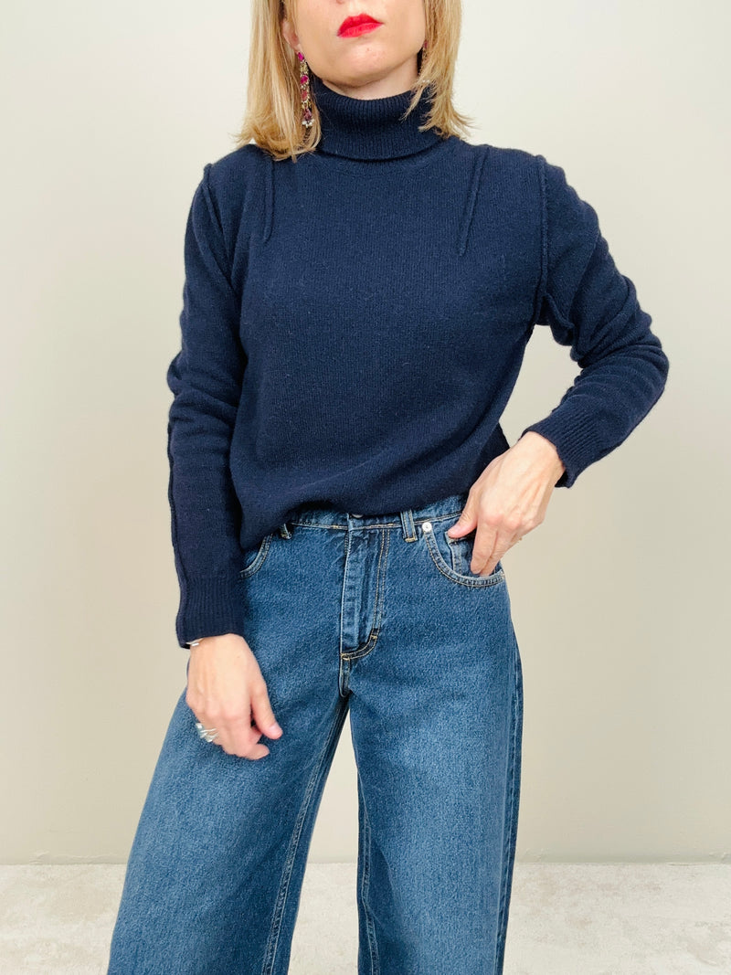 Maglioncino collo alto blu