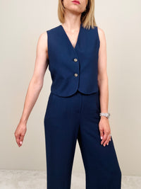 Completo blu con gilet