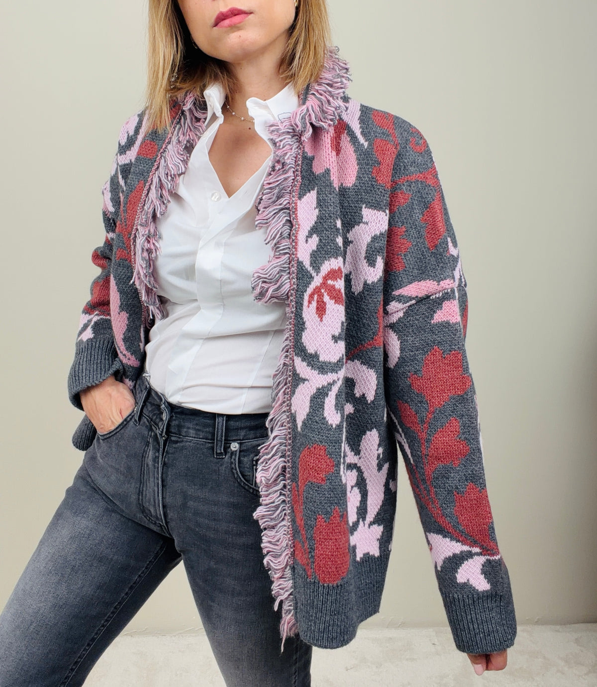 Cardigan arabesque grigio-rosa