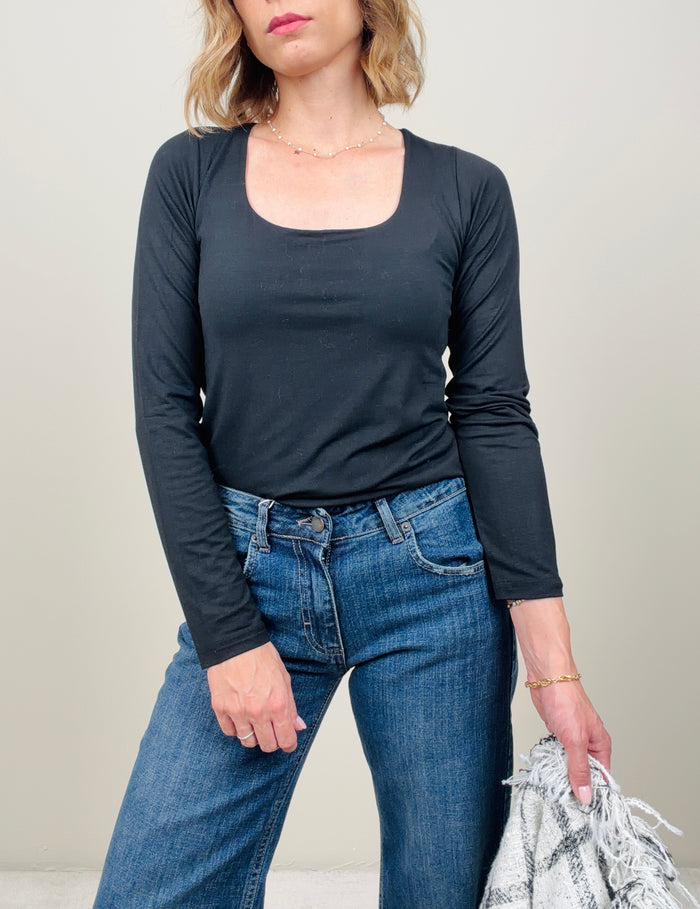 Maglia basic con scollo squadrato