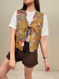 Gilet con laccetto