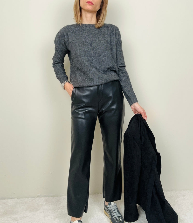 Pantalone a trombetta in ecopelle