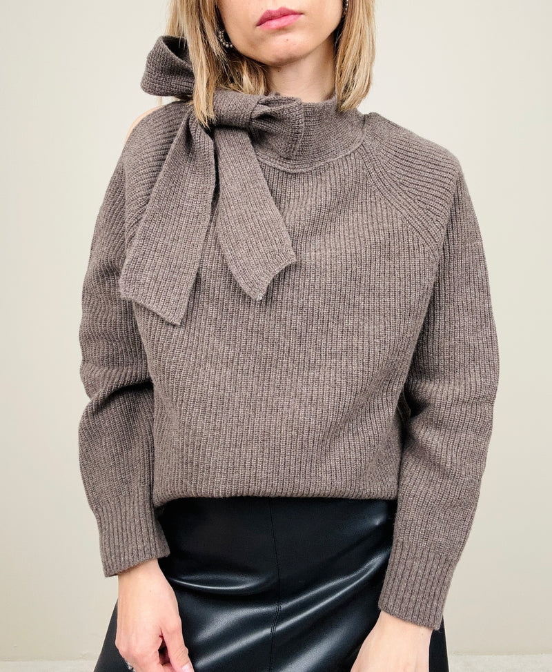 Maglione con fiocco 100%lana