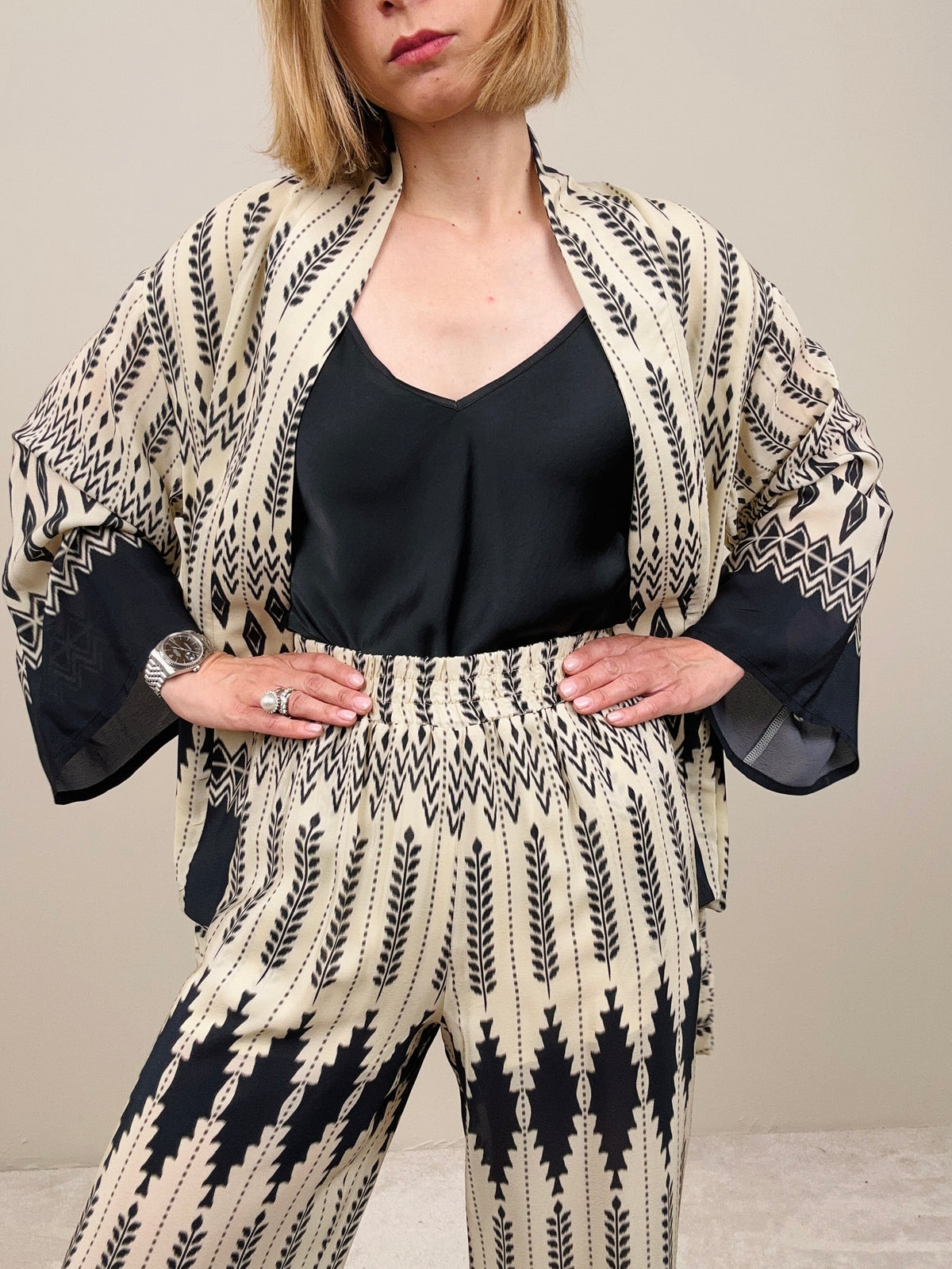 Pantalone in fantasia geometrica