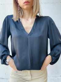 Blusa scollo a V (più colori)