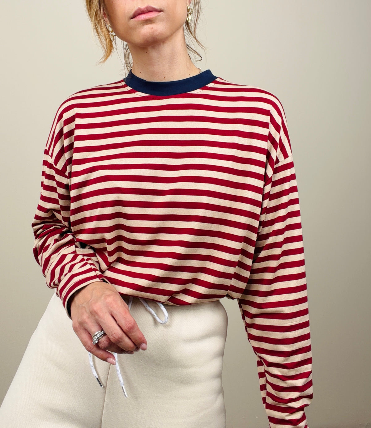 T-shirt over a righe