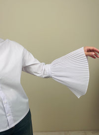 Camicia con polsini plissettati