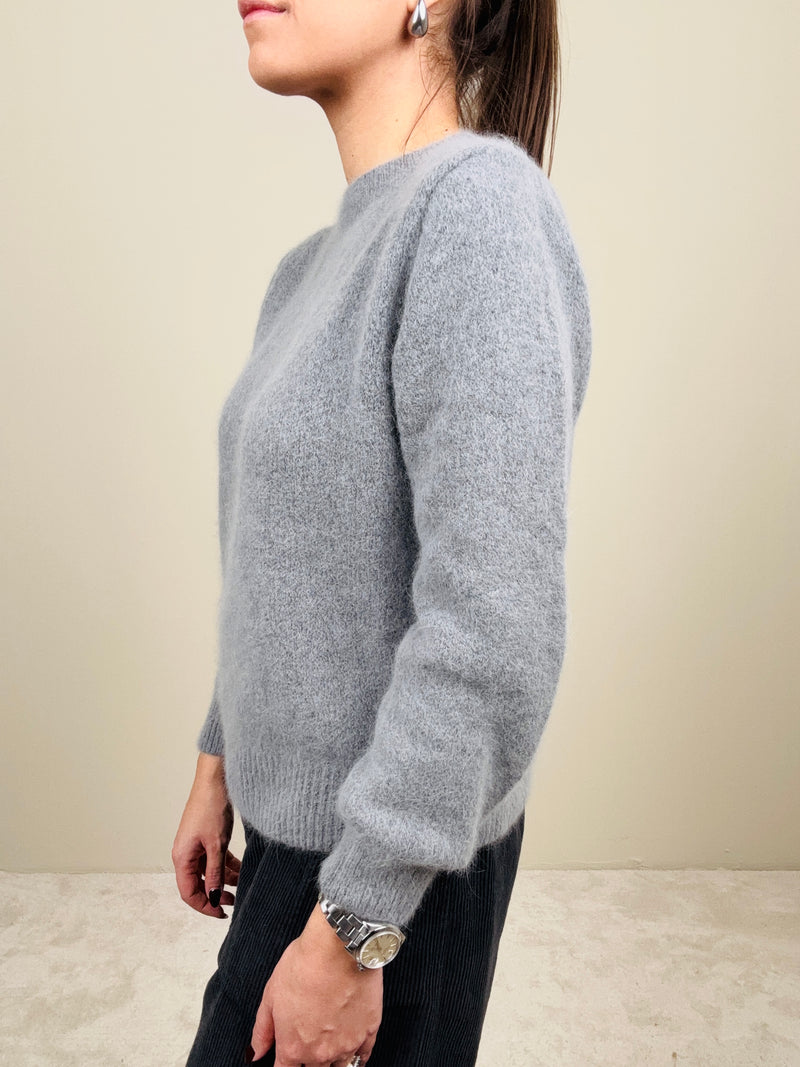 Maglione in angora grigio
