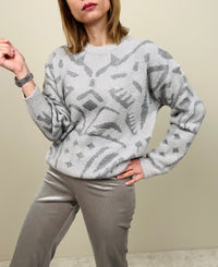 Maglione perla con ricami